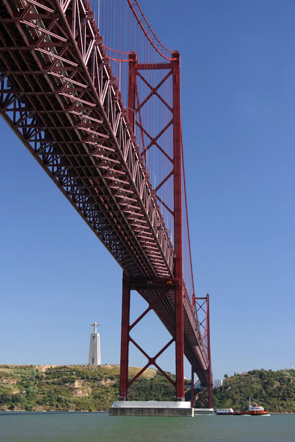 Интерактивный центр Pilar 7 Bridge